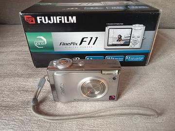 Macchina fotografica Fujifilm FinePix F11