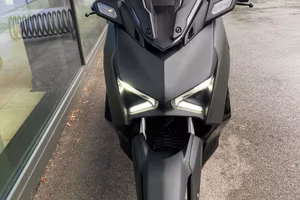 Yamaha X-Max 300