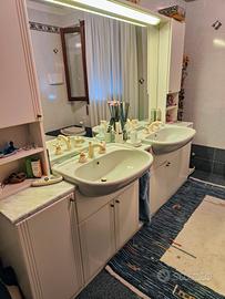 Mobile bagno con ripiano in marmo