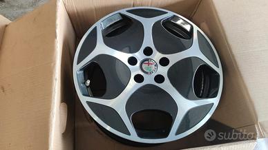 4 CERCHI LEGA ALFAROMEO GIULIA 17" CODICE A942