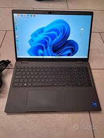 Dell Latitude 3540 i7-1355U 16GB RAM 512GB