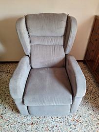 Poltrona alzapersona