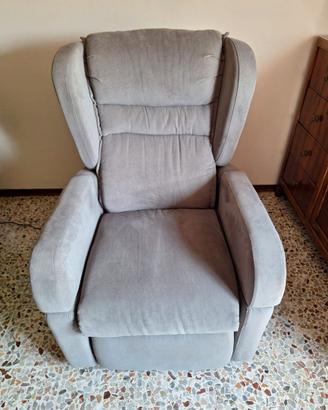 Poltrona alzapersona