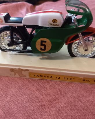 modellino Yamaha TZ 350