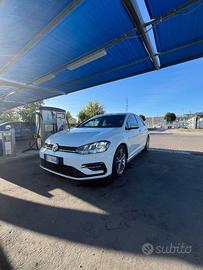 Golf R-Line 150cv 2019
