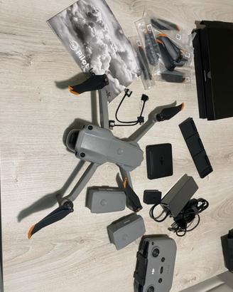 DJI Air 2S – condizioni pari al nuovo + Fly More C