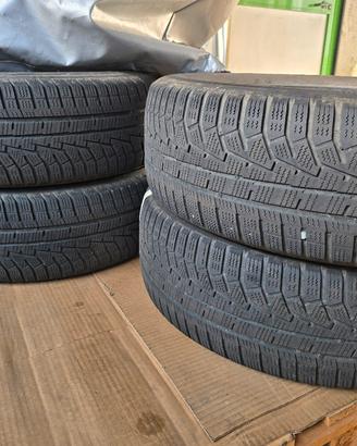 Gomme invernali 225/65 R17