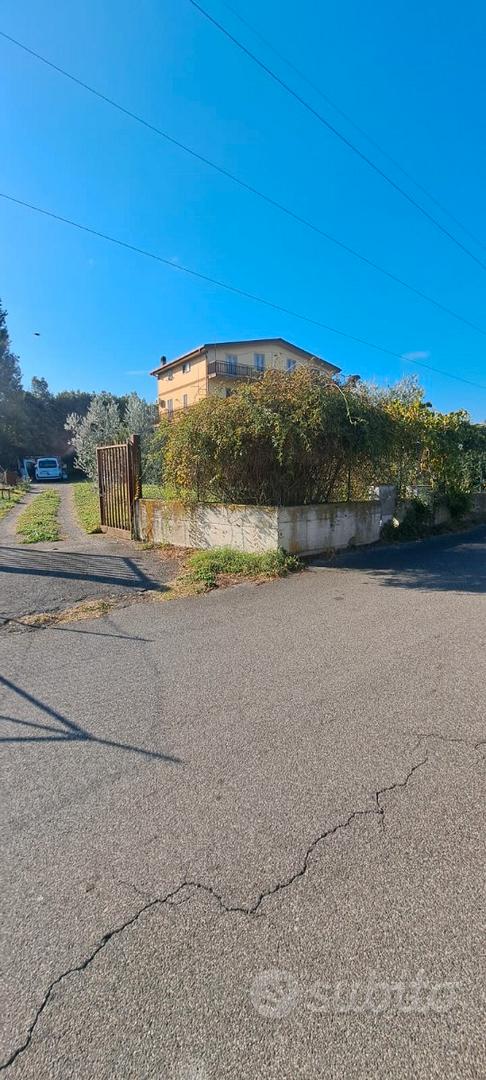 Terreno con tutti i servizi - Vista 2