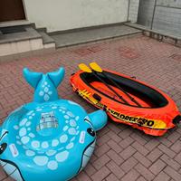 Gommone e balena gonfiabile
