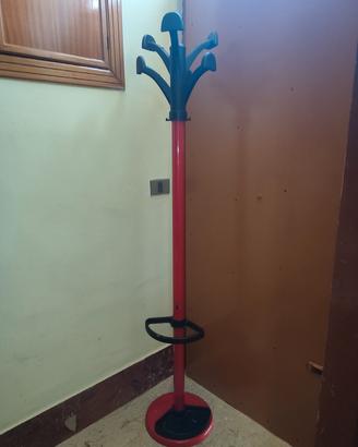 Appendiabiti da terra vintage rosso e nero 