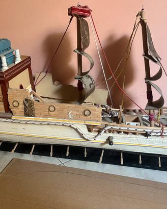 Nave da collezione