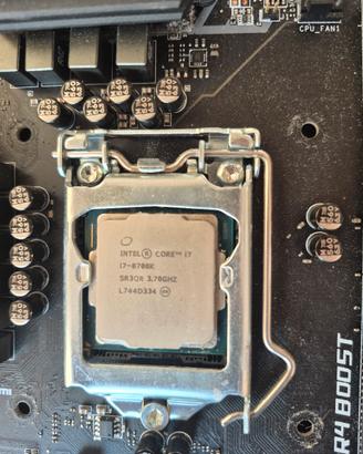 Intel 8700K + MSI Z370 SLI PLUS