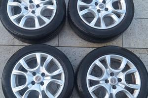 4 Cerchi Mak in Lega da 15" + Pneumatici