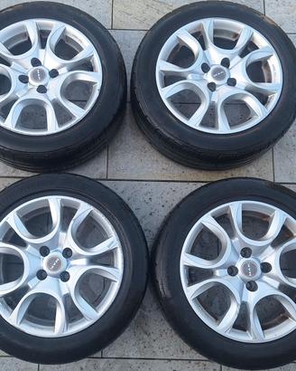 4 Cerchi Mak in Lega da 15" + Pneumatici