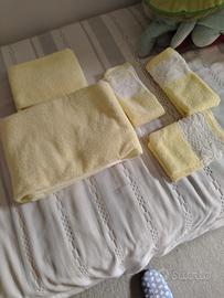 Set asciugamani in spugna 