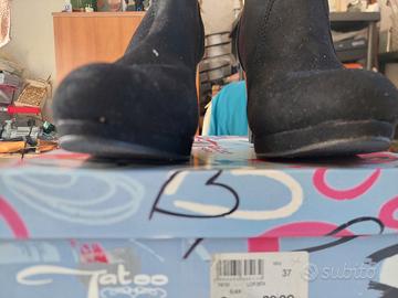 Stivaletti in camoscio