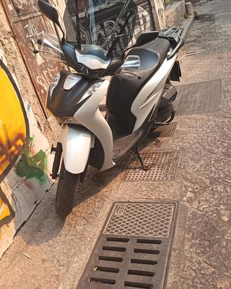 scooter sh 150 sport