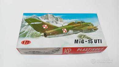 KP Mig 15 UTI Model Kit Scala 1/72