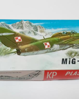 KP Mig 15 UTI Model Kit Scala 1/72