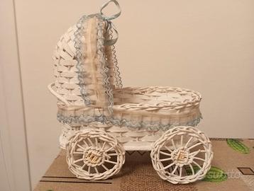 Carrozzina giocattolo