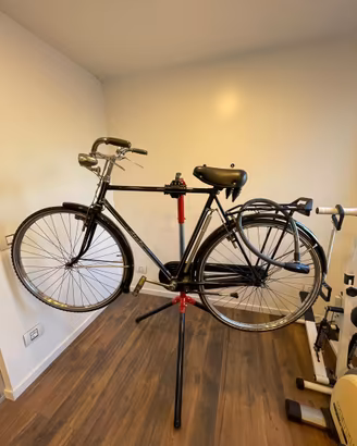 Supporto manutenzione bici