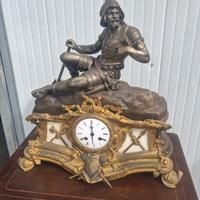 orologio antico ornamentato