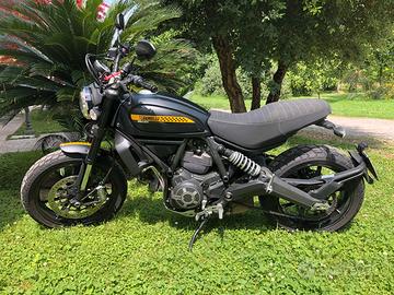 Ducati scrambler 800 full throttle