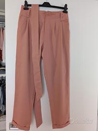 pantaloni color salmone