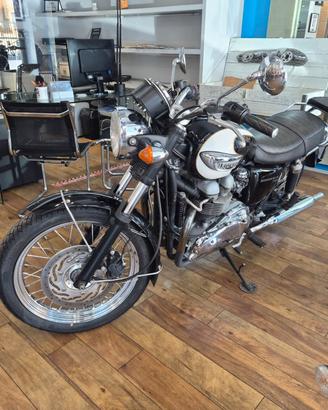 Triumph Bonneville T100 IDONEA ASI