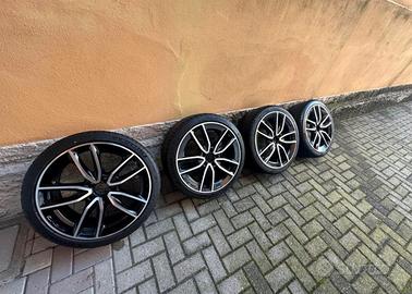 Cerchi e Gomme Mercedes Amg 19”