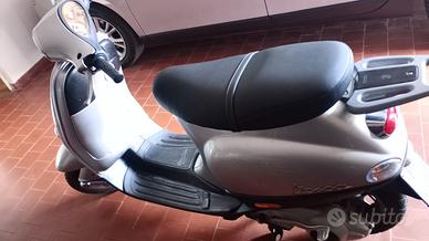 vespa ET4 150