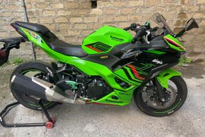 KAWASAKI NINJA 500 SE