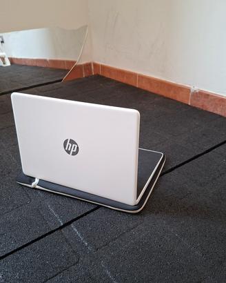 computer portatile  HP Laptop 14s-fq0022na
