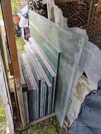 Vetri di varie misure