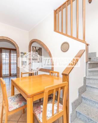 LUMINOSO APPARTAMENTO IN VILLA