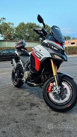 Ducati Multistrada V4 RS 2025
