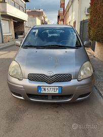 Toyota Yaris 2004