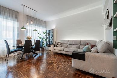 Divano Angolare con Letto Matrimoniale (MAI USATO)