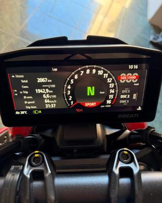 DUCATI STREETFIGHTER V4S 2025