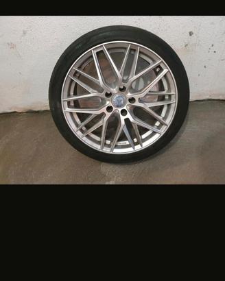 Cerchi con gomme 225 40 18 