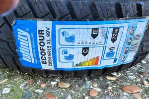 2 gomme Ecofour 205/65R15 NUOVE