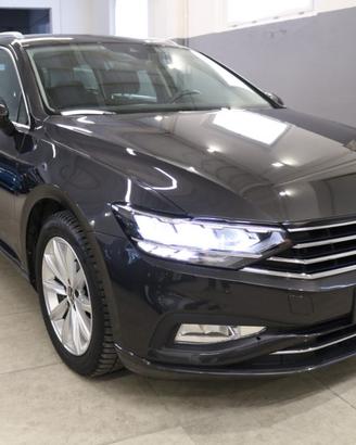 VOLKSWAGEN Passat Variant 2.0 TDI SCR EVO DSG Bu