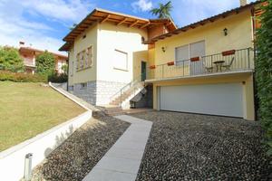 VILLA SINGOLA A GAVARDO