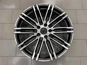rl149 Cerchio usato originale Porsche da 21"