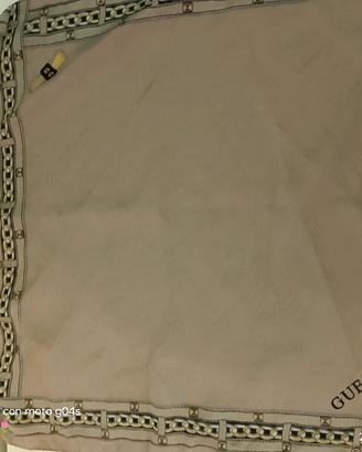 foulard guess