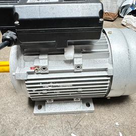 Motore elettrico 220 volt // 3 cv