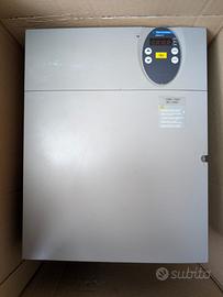 Inverter trifase Telemecanique ATV31HD11N4