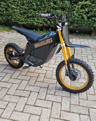 Moto da cross elettrica nuova