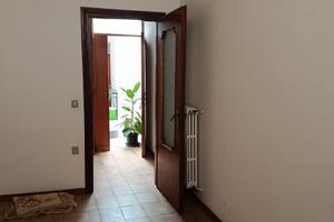 Immobile con garage e soffitta da ristrutturare