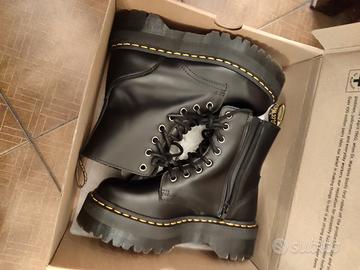 scarpe stivaletti dr martens